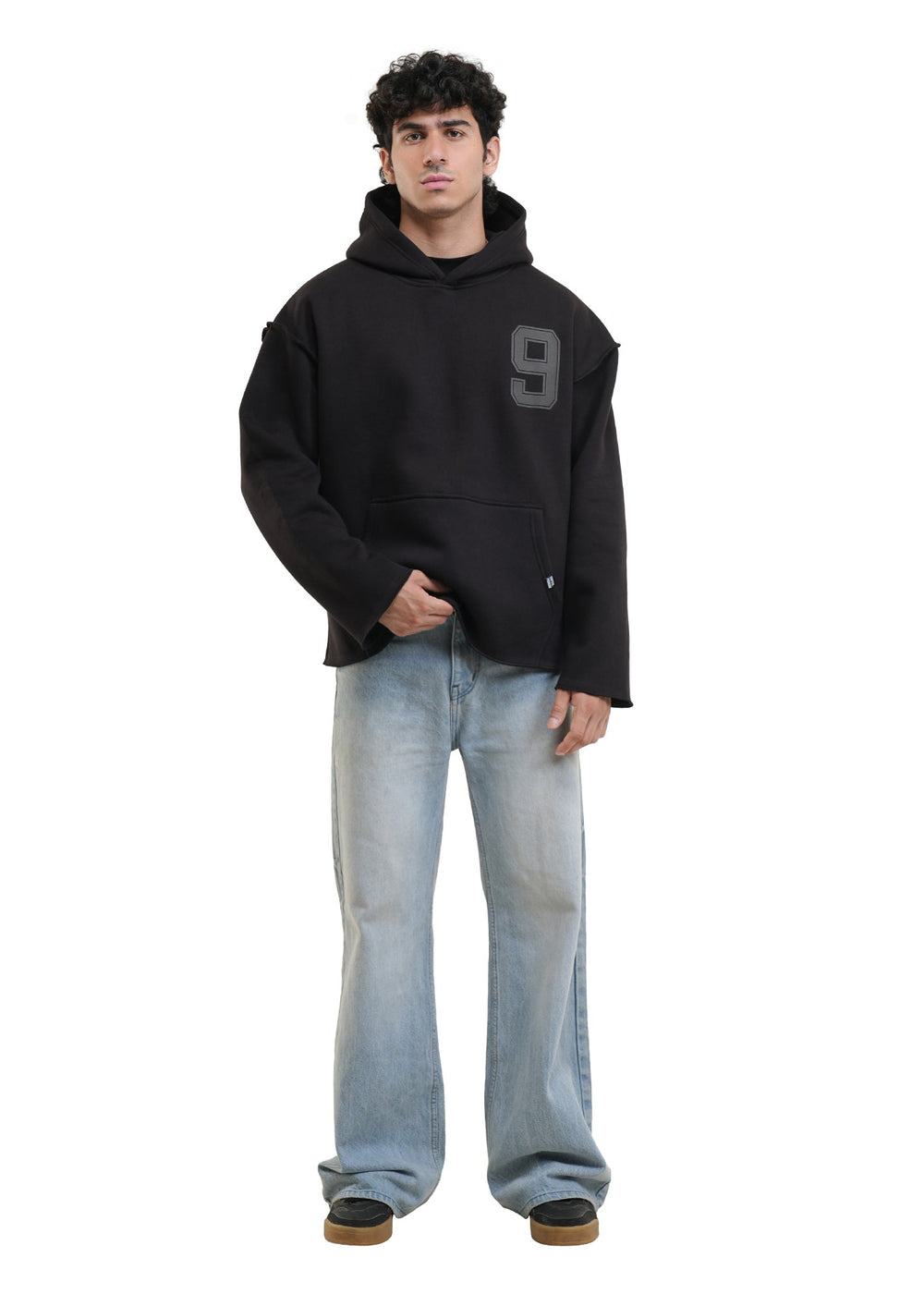 ESSENTIAL CROPPED HOOD - BLACK