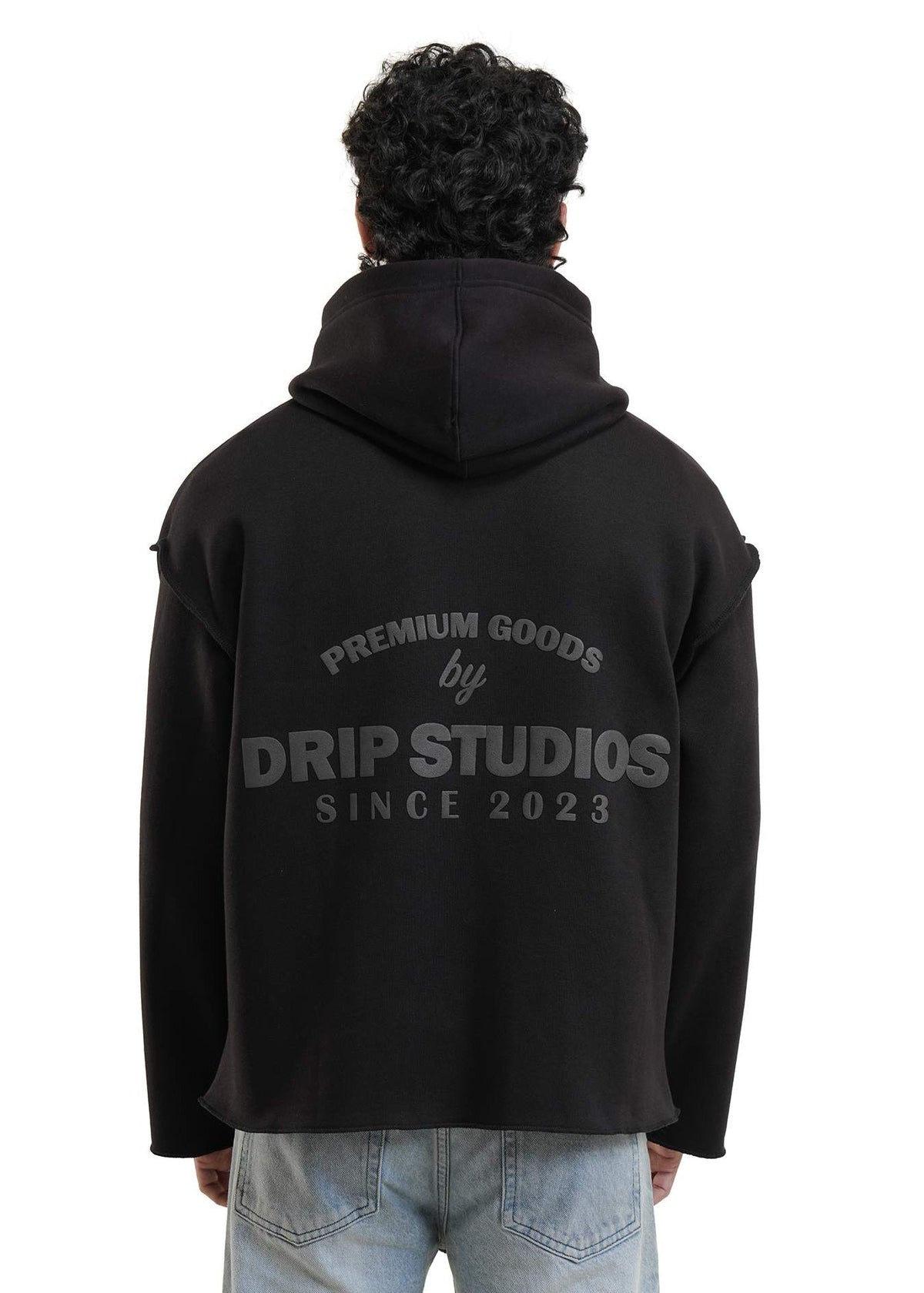 ESSENTIAL CROPPED HOOD - BLACK